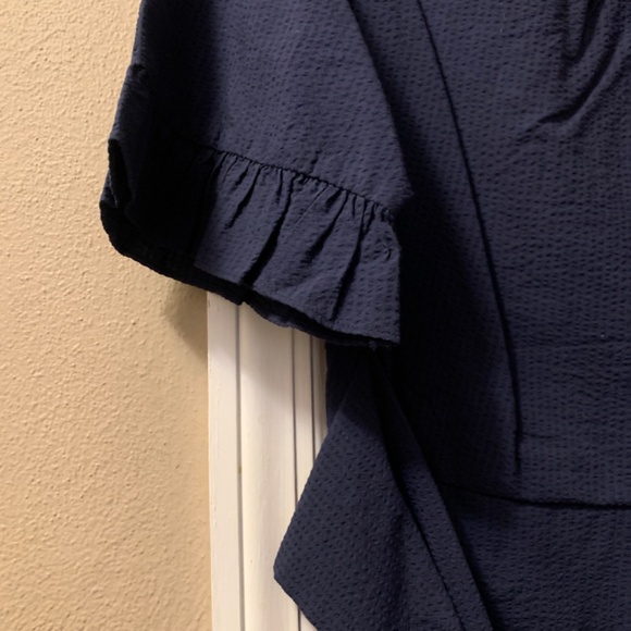 Romper shorts with tie front and peplum short sleeves - Picture 2 of 4